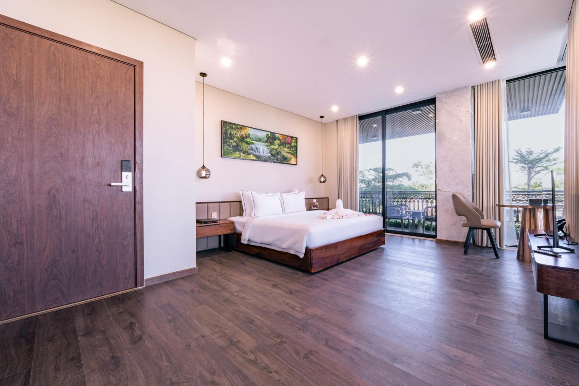 Cami Riverside Resort Дананг Экстерьер фото