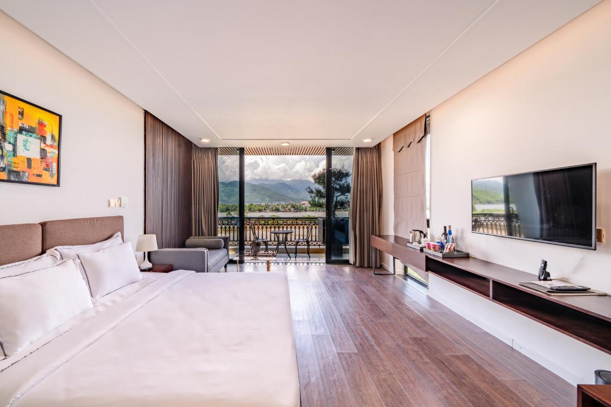 Cami Riverside Resort Дананг Экстерьер фото