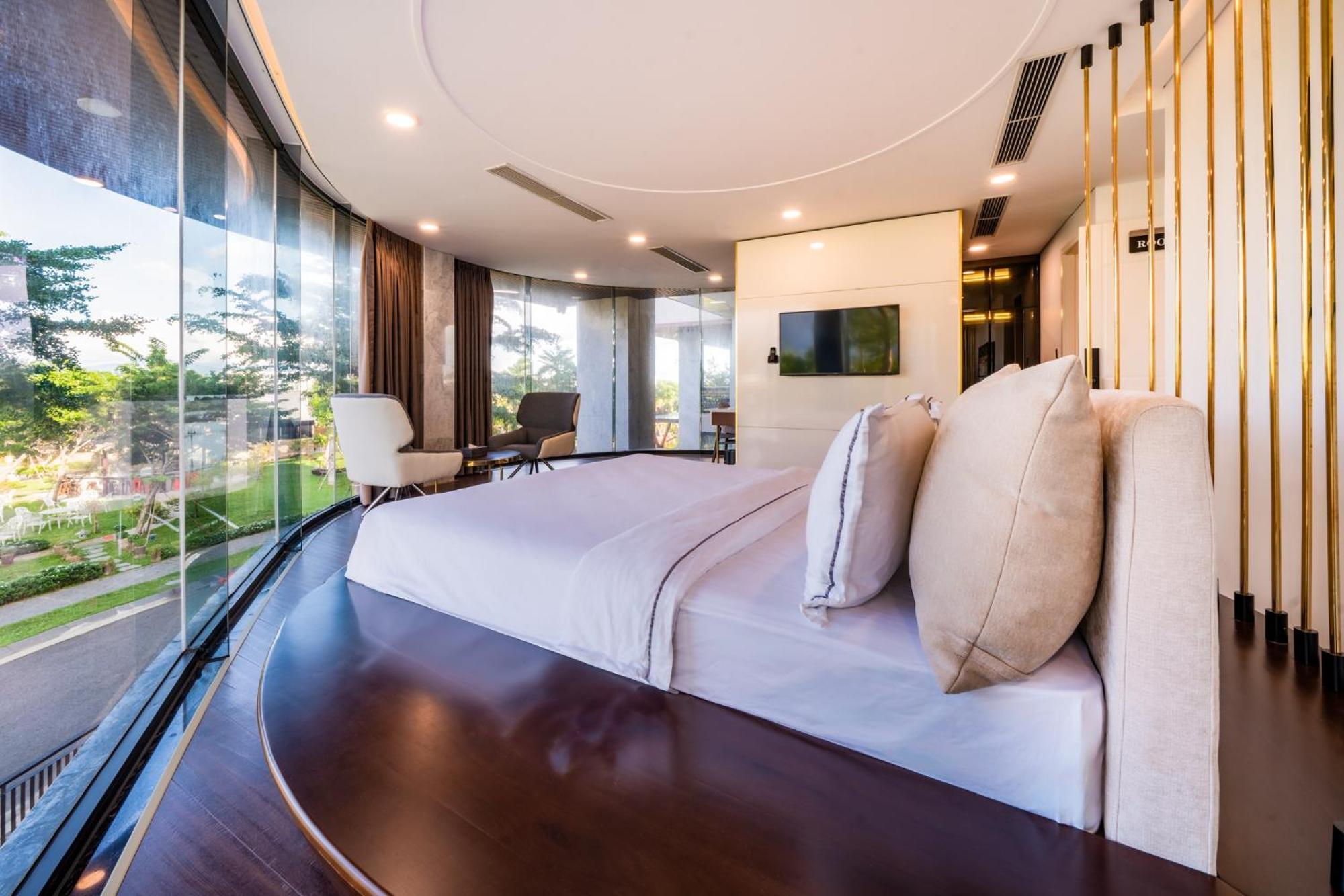 Cami Riverside Resort Дананг Экстерьер фото