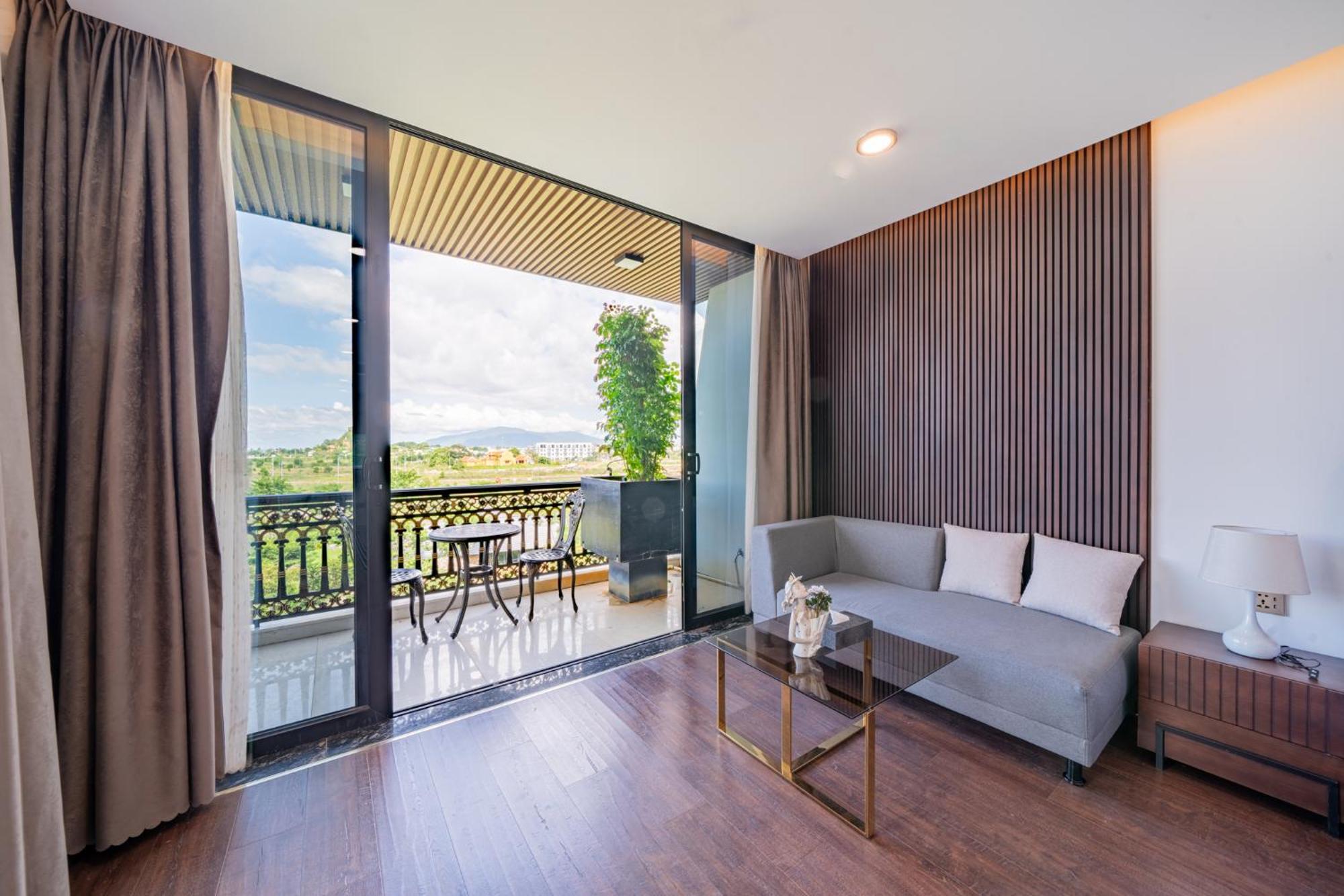 Cami Riverside Resort Дананг Экстерьер фото