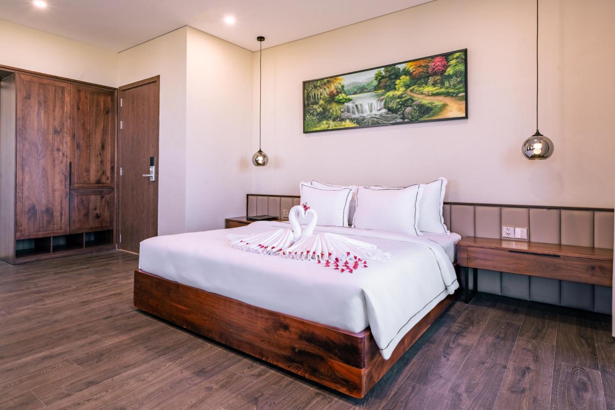 Cami Riverside Resort Дананг Экстерьер фото